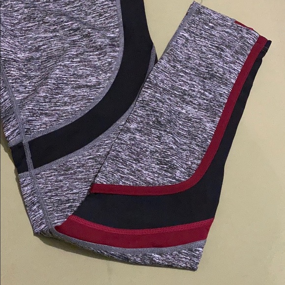 Super cute workout leggings: Large - Picture 4 of 5